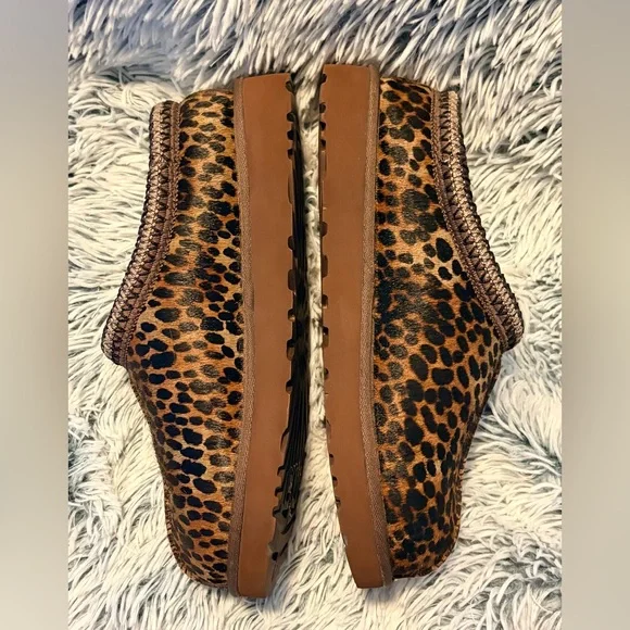 UGG Tasman Caspian Slippers EUC - Picture 4 of 12